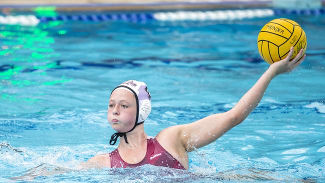 The delicate control of Abby Andrews on show for the Queensland Thunder. (AAP Image/Richard Walker)