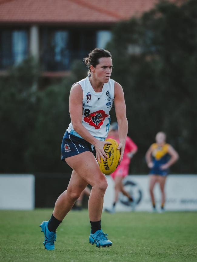 Coorparoo Kings QAFLW player Lucy Schneider in action. Picture: Clyde Scorgie/Brooke Sleep Media.