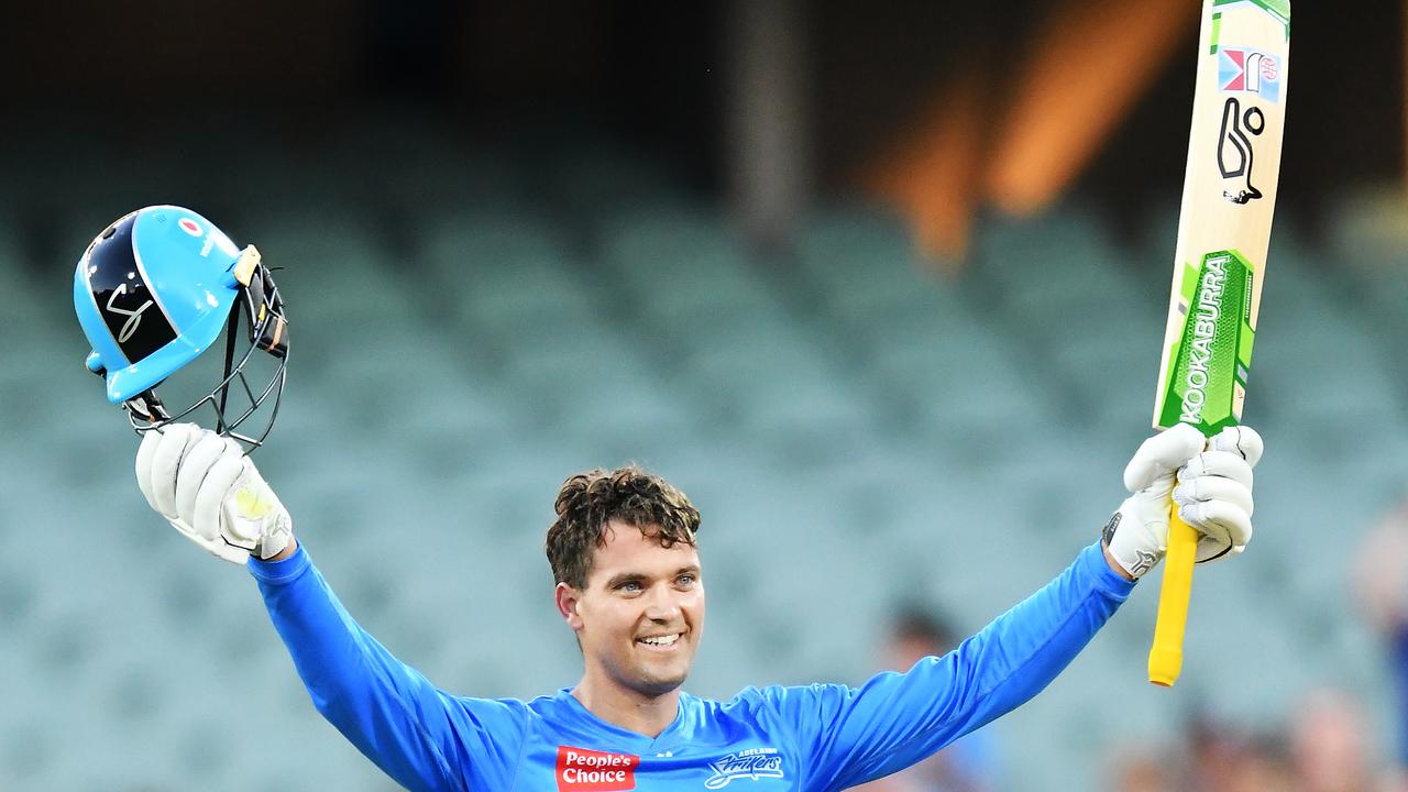 Alex Carey made a century for the Strikers. Photo: Mark Brake/Getty Images.
