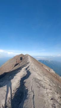 Video shows how precarious atop Mt Agung is