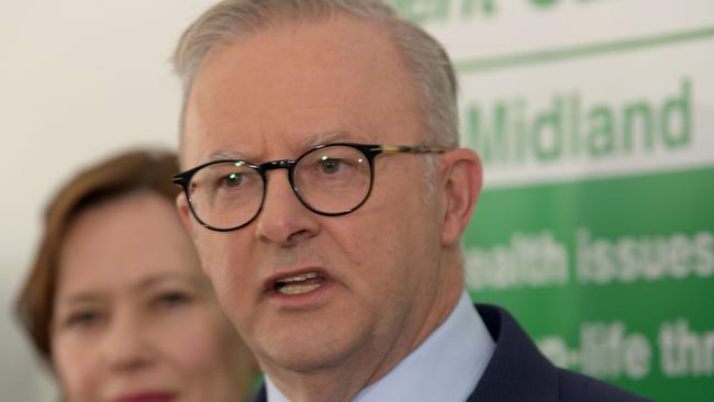 PERTH, AUSTRALIA. NewsWire Photos. 9 JANUARY 2025 Prime Minister Anthony Albanese meets Premier Roger cook at the Midland  Urgent Care Centre Midland. and holds a press conference. Picture: NewsWire/ Sharon Smith