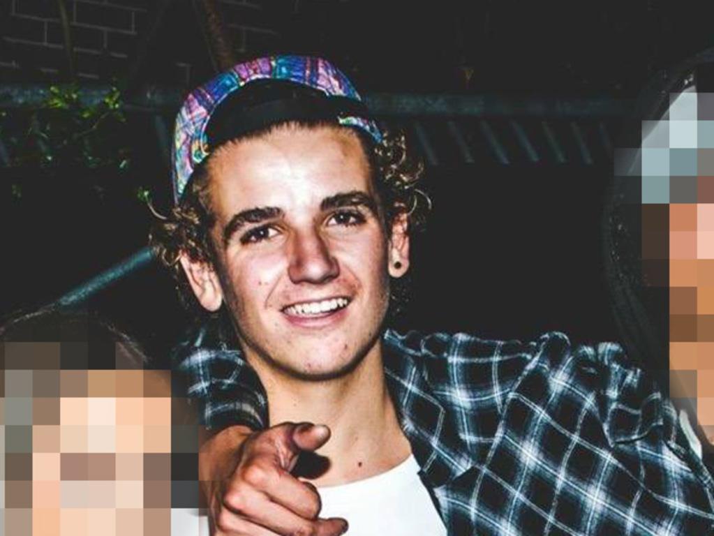 ** WARNING - PLEASE BLUR ALL OTHER FACES BEFORE PUBLICATION** -  A NSW teenager has reportedly fallen off a balconey while on Schoolies week on the Gold Coast. Hamish Bidgood (middle). Source: : https://www.facebook.com/photo.php?fbid=1715737051842017&set=a.103442189738186&type=3&theater