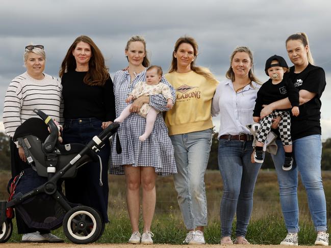 DAILY TELEGRAPH AUGUST 13, 2024. EMBARGOED FOR THE DAILY TELEGRAPH BUSH SUMMIT, PLEASE CONTACT PIC EDITOR NICOLA AMOROS BEFORE PUBLISHINGCondobolin mums from left Casey Pawsey, Dominique Nagle, Olivia Dawson and daughter Chloe, Gini Hall, Georgie Browning and ÃâÃÂµÃÂÃÂ Kontrec with her son Reid. Picture: Jonathan Ng