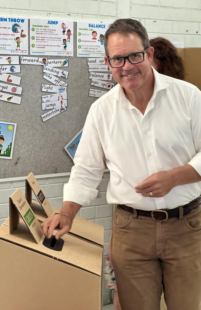 Solomon MP Luke Gosling votes at Parap Primary on May 3, 2025. Picture: Fia Walsh