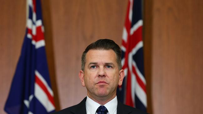 Kawana MP Jarrod Bleijie has met with affected residents on Fitzroy Court. Picture: David Clark