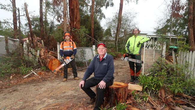 Mirboo North clean up volunteers Scott Melzer from Druin, Scott Eastwood from Poowong and Lindsay Oates. Picture: Yuri Kouzmi