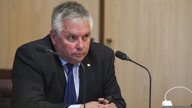 Rex Patrick poses questions during a Senate hearing. Picture: AAP