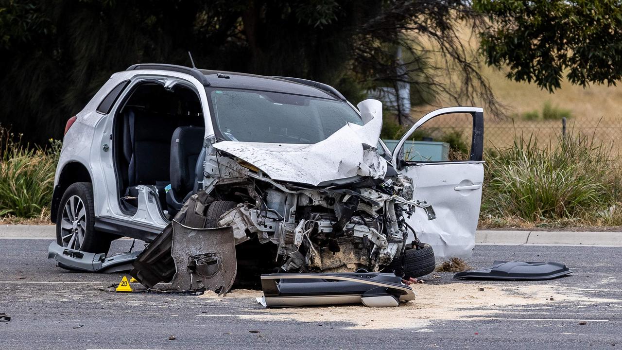 A driver is dead after two cars crashed in Epping. Picture: Jake Nowakowski