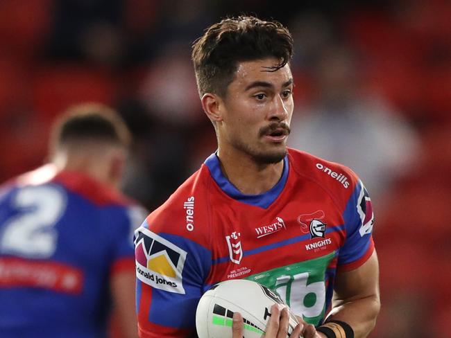 NEWCASTLE, AUSTRALIA - SEPTEMBER 04: Enari Tuala of the Newcastle Knights runs the ball during the round 17 NRL match between the Newcastle Knights and the Cronulla Sharks at McDonald Jones Stadium on September 04, 2020 in Newcastle, Australia. (Photo by Ashley Feder/Getty Images)