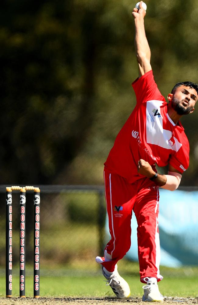 Insaf Iqbal of Mordialloc bowls. (Photo by Josh Chadwick)