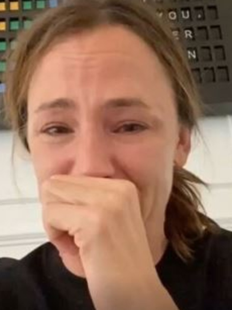 Jennifer Garner Recreates ‘alias Pool Scene On Instagram Au — Australia S Leading