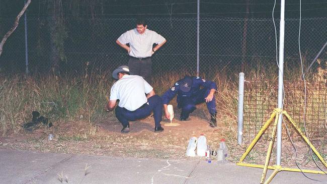 Crime scene crews make a cast of a footprint, which would later become a vital piece of evidence in the Keyra Steinhardt murder trial. Picture: Morning Bulletin archives