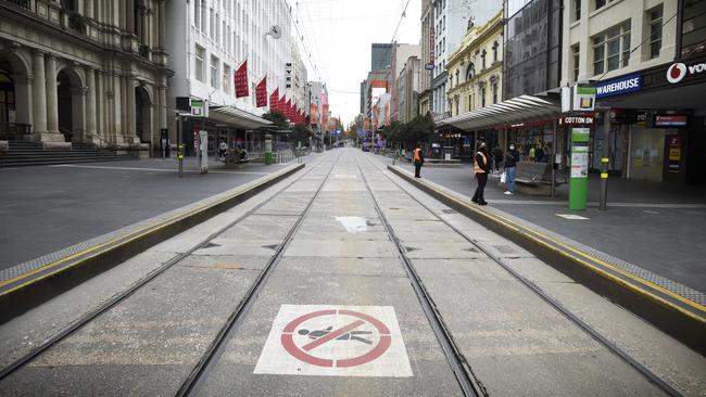 MELBOURNE, AUSTRALIA - NewsWire Photos MAY 28, 2021: The Bourke Street Mall is almost empty during the morning peak on the first day of lockdown. Picture: NCA NewsWire / Andrew Henshaw