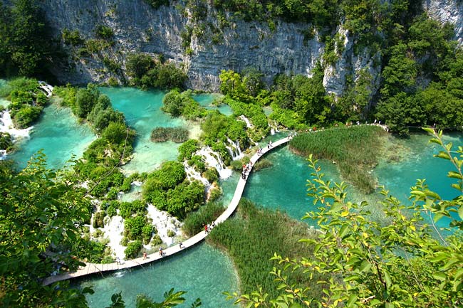 <strong>Plitvice Lakes, Croatia</strong> <p>The Plitvice Lakes are divided into two basins by dams / Flickr user 29cm</p>