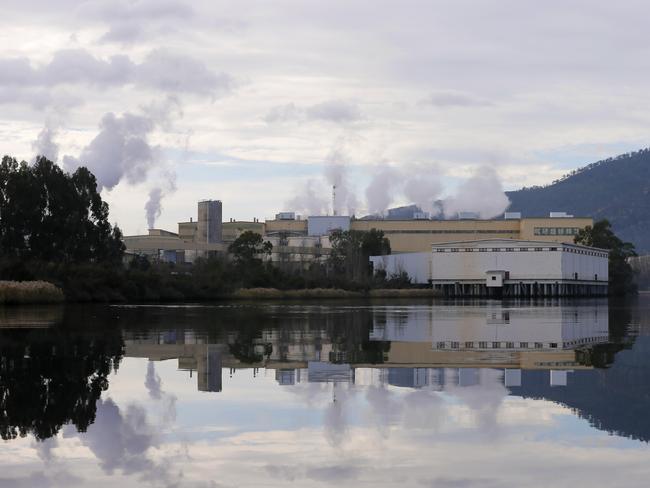 DVG Pics.  File Pics.  Norske Skog paper mill at Boyer from the Derwent River.PIC: MATT THOMPSON