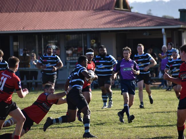 Nemani Matirewa breaks a tackle