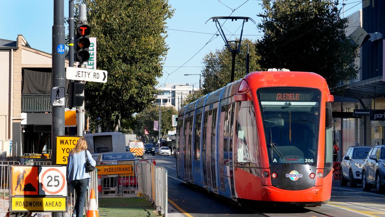 Jetty Rd’s future about to sealed as council votes on speed limit cut