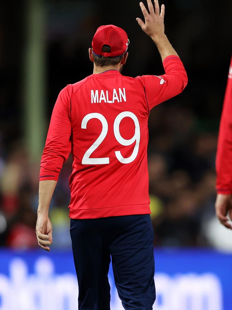 Dawid Malan leaves the field after being injured against Sri Lanka.