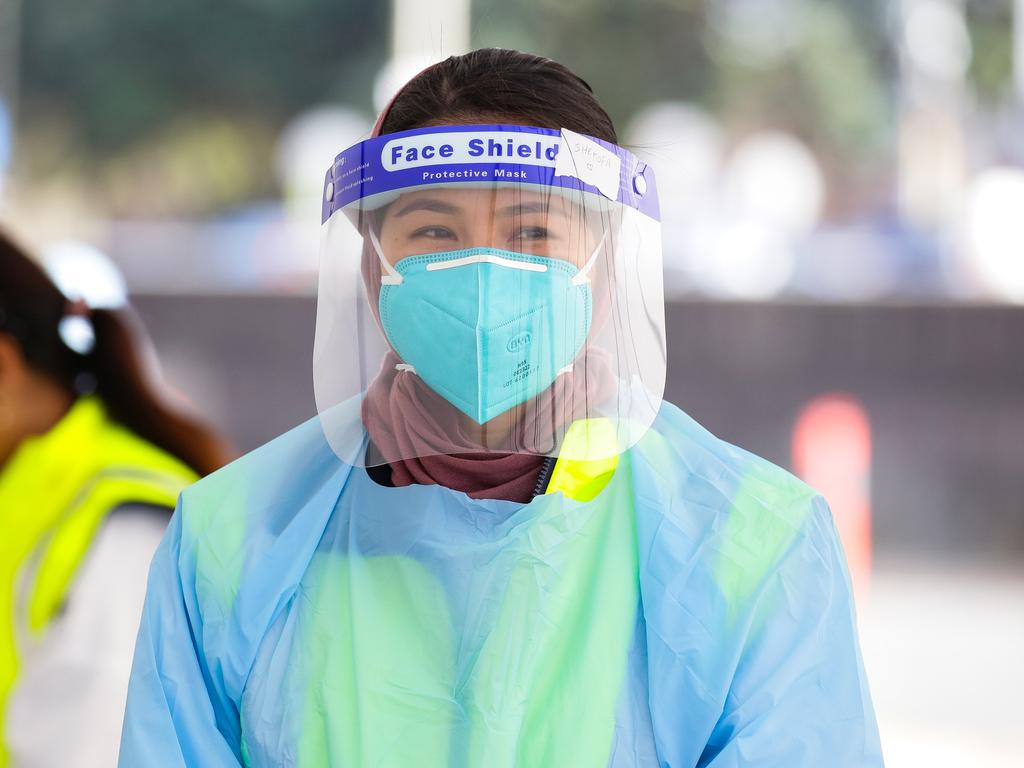 A nurse is seen on duty at the Bondi Beach covid testing clinic. Picture: NCA NewsWire/Gaye Gerard