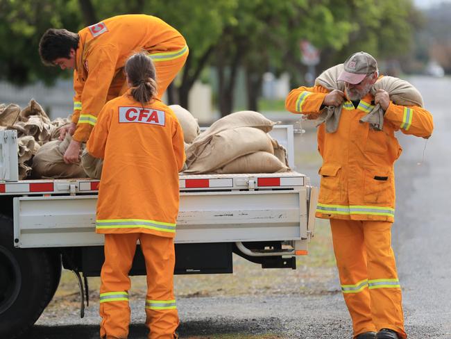 CFA volunteers have been sandbagging in Charlton. Picture: Alex Coppel