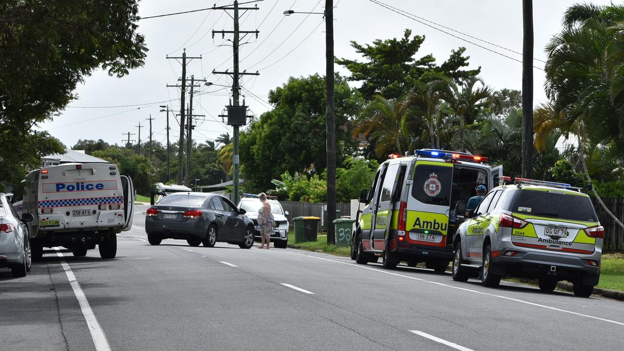 Police swarm Canberra St in North Mackay after reports a man suffered a stab wound to his arm just after 11am Sunday, April 24, 2022. The dog squad was deployed to help track a person who left the area on foot. Picture: Tara Miko