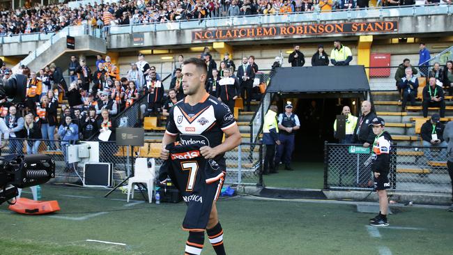 The great Tommy Raudonikis was honoured, with the Tigers. No.7 jersey retired from this match. Picture: Getty Images.