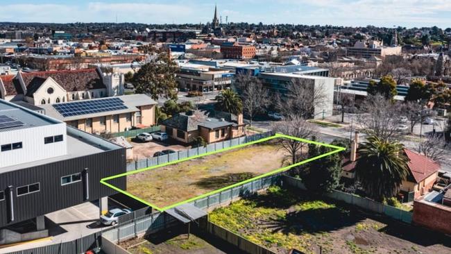 A developer has wants to turn a vacant lot into an apartment complex on Myers St. Picture: Realcommercial.