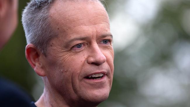 Bill Shorten takes a short break from campaigning to take part in the Mother’s Day Classic. Picture: Sarah Matray