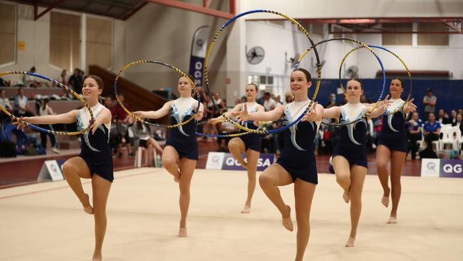 Photo gallery: D 2. Ipswich Girls' Grammar Year 8 Hoop