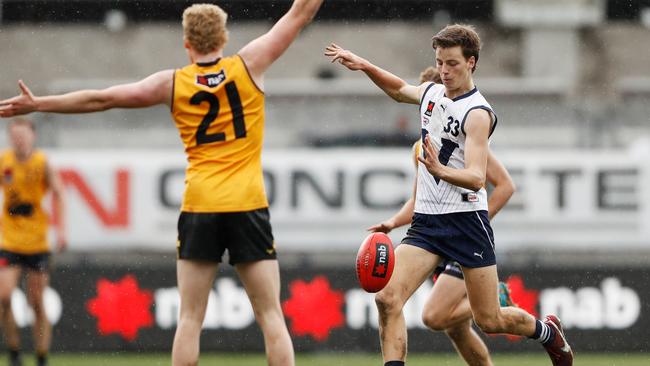 Henry Hustwaite is one of the more versatile players available for clubs at this year’s draft. Picture: Dylan Burns/AFL Photos via Getty Images