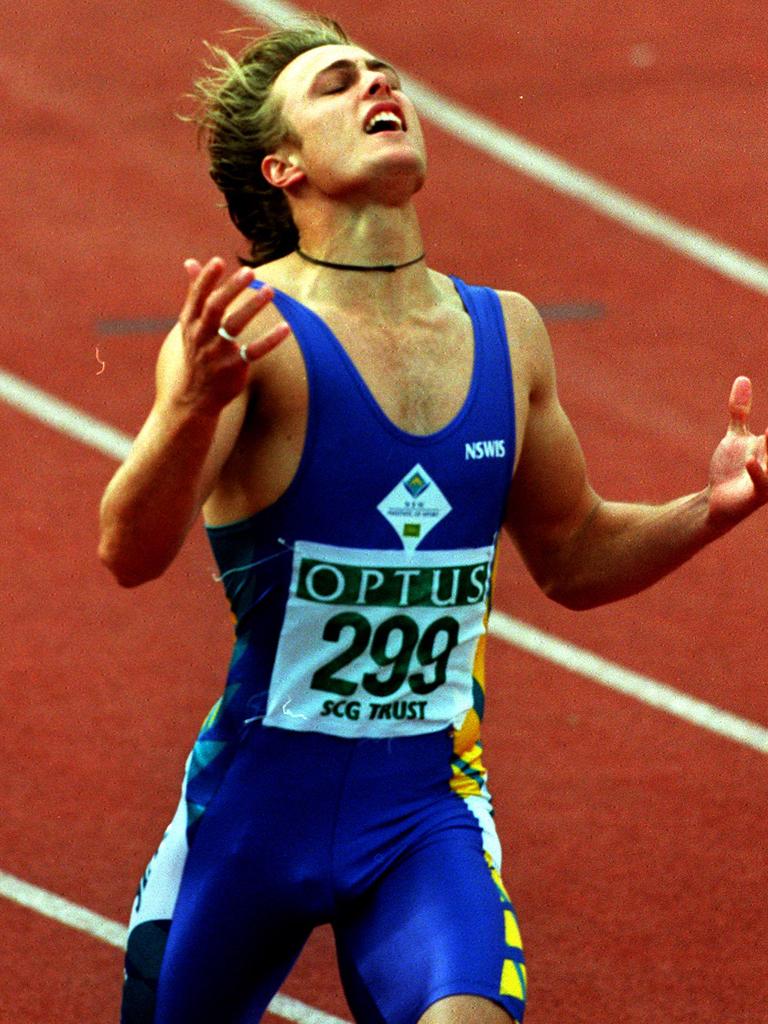 Shirvington after winning the 100m sprint at Commonwealth Games trials in 1998.