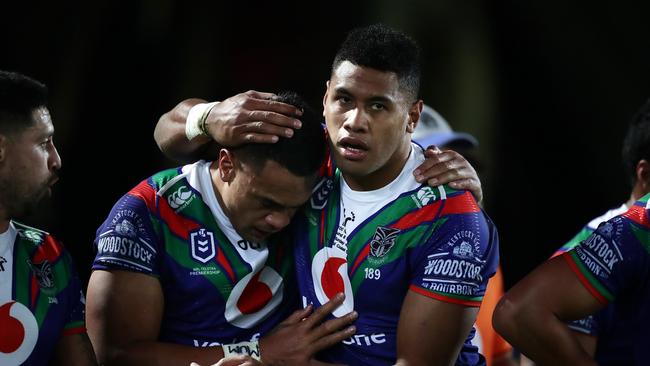 GOSFORD, AUSTRALIA - JULY 04: Ken Maumalo of the Warriors celebrates after scoring a try during the round eight NRL match between the New Zealand Warriors and the Brisbane Broncos at Central Coast Stadium on July 04, 2020 in Gosford, Australia. (Photo by Mark Metcalfe/Getty Images)