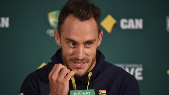 South Africa's cricket captain Faf du Plessis is a “smart arse”, according to Brad Haddin.