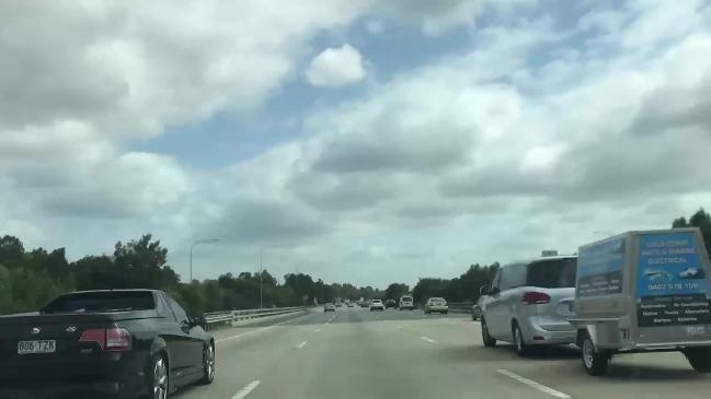  Timelapse shows traffic on M1 at peak hour