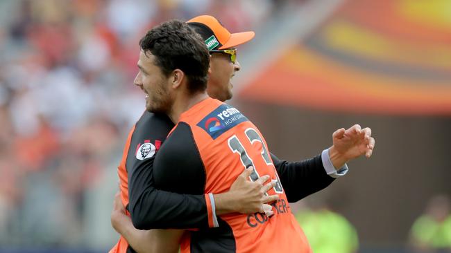 Nathan Coulter-Nile (right) and Ashton Agar (wearing cap) have both been critical of the feedback they’ve received from selectors. Picture: AAP