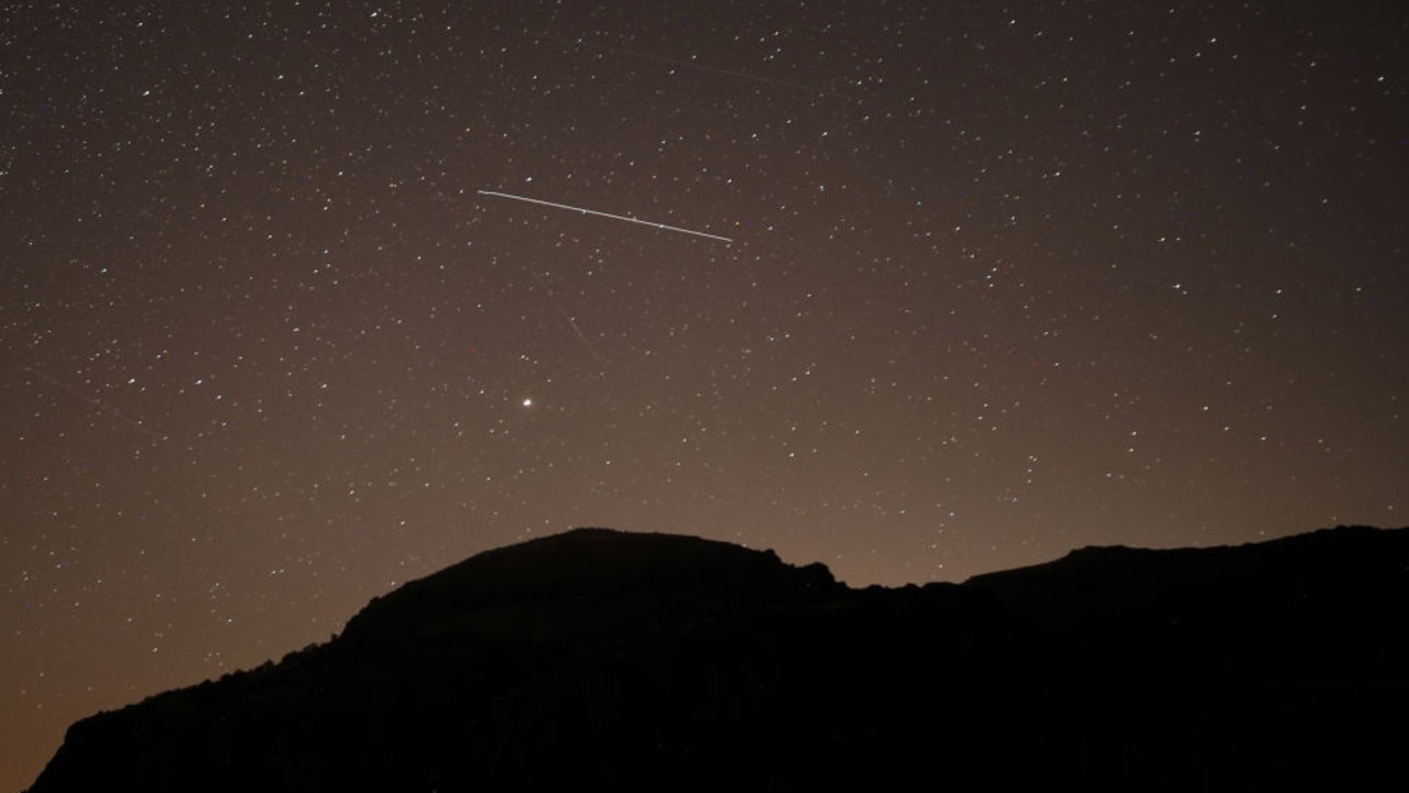 A leonid meteor streaks across the sky over Gudul district of Ankara, Turkey on November 17, 2020. Picture: Dogukan Keskinkilic/Anadolu Agency via Getty Images.