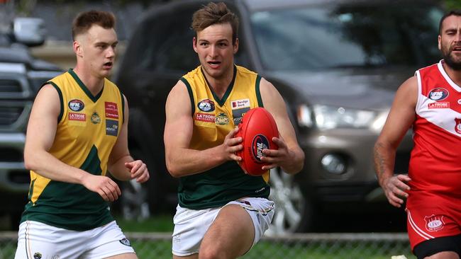 Thomas Clarke on the run for Kinglake. Picture: Hamish Blair