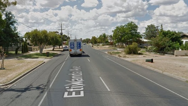 Etiwanda Ave in Mildura has been closed between 12th and 13th streets. Picture: Google Maps