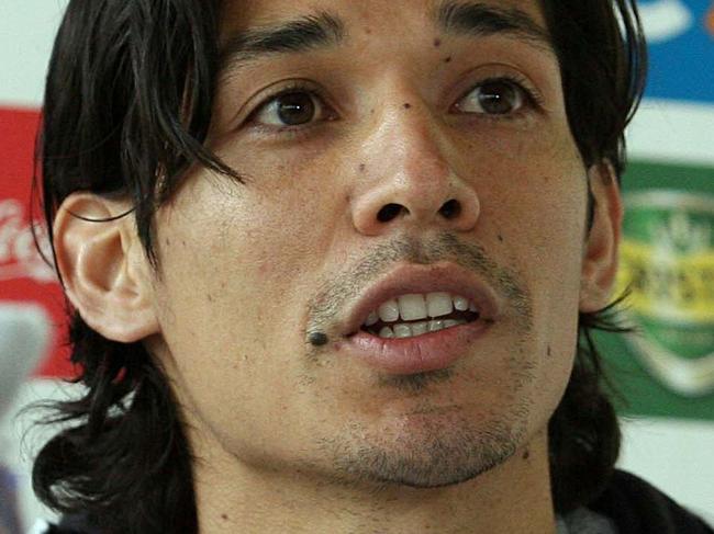 Handout picture released by ANFP showing Chilean national football team player Matias Fernandez speaking during a press conference before a training session in Santiago on May 20, 2014 less than a month before the start of the FIFA World Cup Brazil 2014. AFP PHOTO / ANFP / CARLOS PARRA --- RESTRICTED TO EDITORIAL USE - MANDATORY CREDIT "AFP PHOTO / ANFP / CARLOS PARRA" NO MARKETING NO ADVERTISING CAMPAIGNS - DISTRIBUTED AS A SERVICE TO CLIENTS