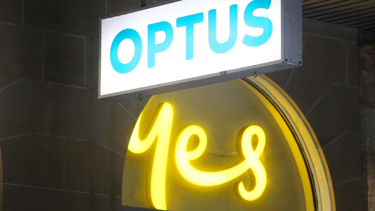 Optus mobile service revenue has grown 4.2 per cent over the past 12 months. Picture: NCA NewsWire / Gaye Gerard