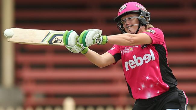 Alyssa Healy proved an able deputy for the injured Ellyse Perry.