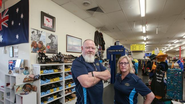 Mick and Fiona Quinn at Aussie Veteran’s Op Shop. Picture: Ian Currie