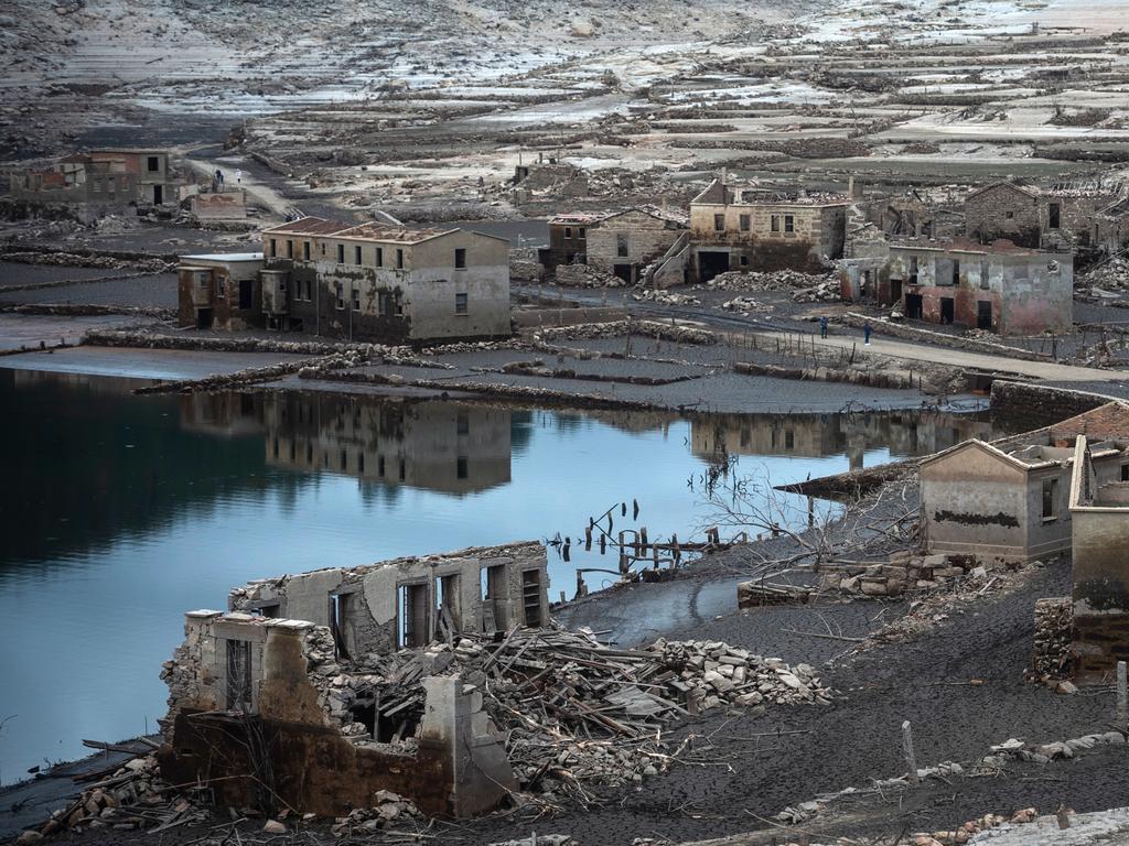 The usually submerged ruins began to appear late last year. Picture: Miguel Riopa/AFP