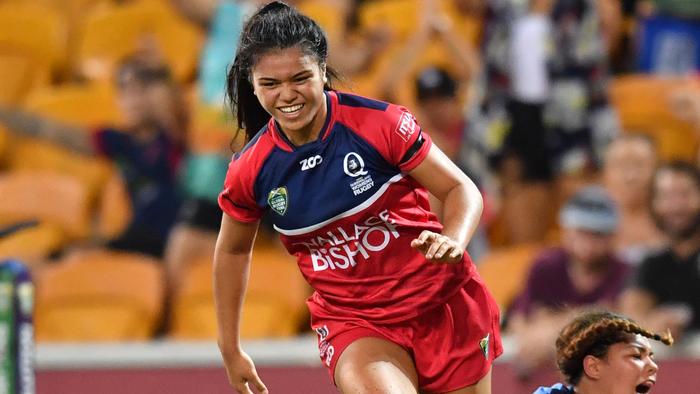 Queensland Reds player Alysia lefau-Fakaosilea scores the winning try to win the womens final against the New South Wales Waratahs at the Brisbane Global Rugby Tens at Suncorp Stadium in Brisbane, Saturday, February 10, 2018. ( AAP Image/Darren England) NO ARCHIVING, EDITORIAL USE ONLY