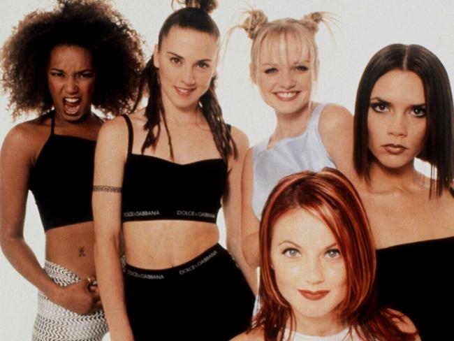 Spice Girls with the hit song, Wannabe..  f/l  Nov. 1996  Undated/photo / Music /Musicians singers groups