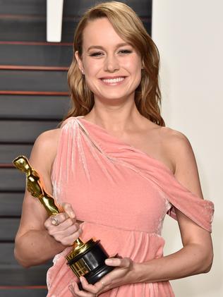 Brie Larson made an outfit change, and toted around her Oscar. Picture: Pascal Le Segretain/Getty Images/AFP