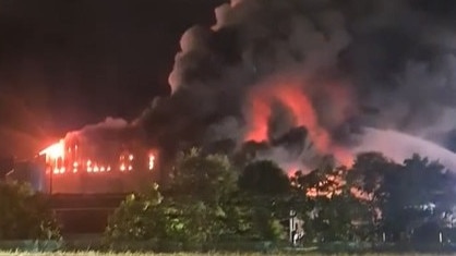 A massive fire is burning out of control in Portsmith, Cairns.