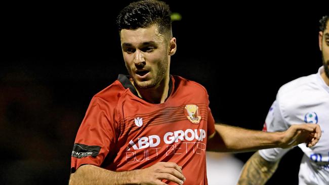 Matthew Lazarides in action for Hume City. Picture: Andy Brownbill