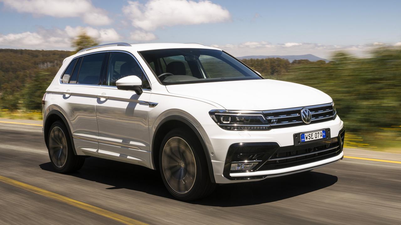 Tiguan r 2023. Tiguan r line 2020. Tiguan Highline 2017. VW Tiguan 2021 r line. Фольксваген Тигуан GTI 2021.