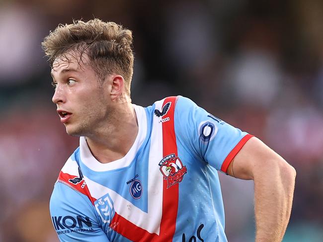 SYDNEY, AUSTRALIA - APRIL 25: Sam Walker of the Roosters offloads the ball during the round seven NRL match between the Sydney Roosters and the St George Illawarra Dragons at the Sydney Cricket Ground, on April 25, 2021, in Sydney, Australia. (Photo by Cameron Spencer/Getty Images)